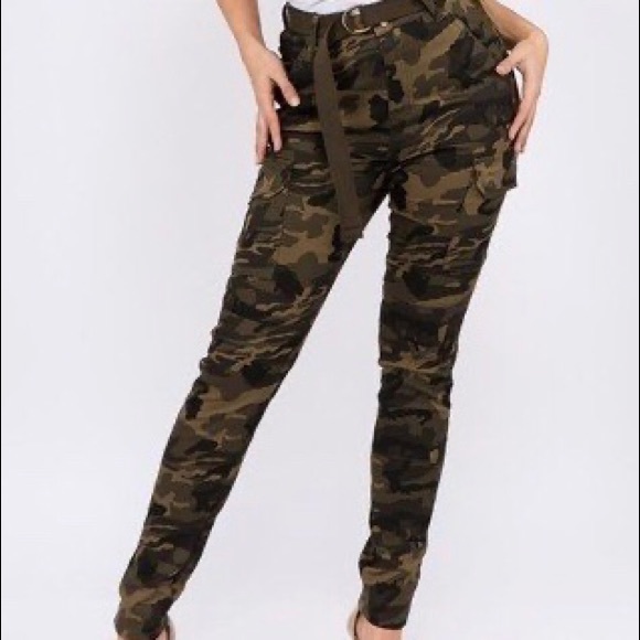 CARGO CAMOUFLAGE JEANS with LEG POCKETS - Picture 4 of 16